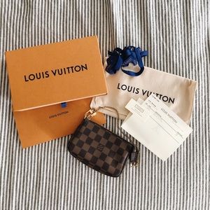 Louis Vuitton Mini Pochette Accessoires